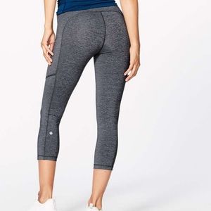 Lululemon Speed Up Crop 21’